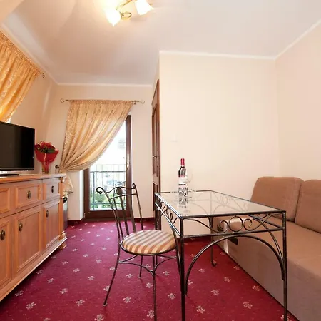 Sol Quarto em Acomodações Particulares *